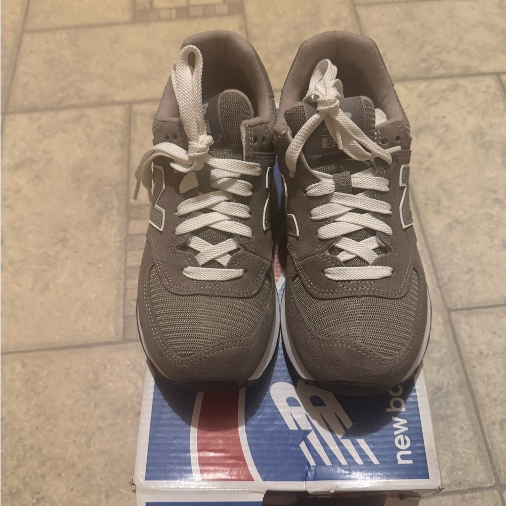 New Balance women’s Gray Sneakers